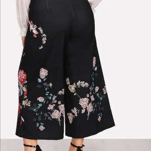 Wide leg cropped floral pants sz 0X